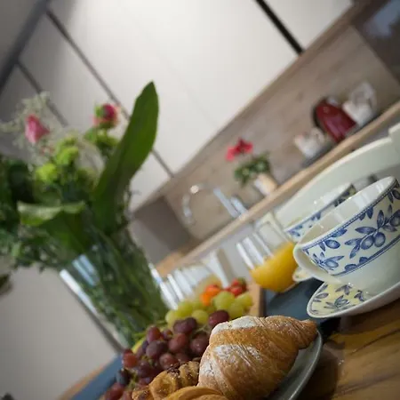 Kia Ora Apartament San Zenone